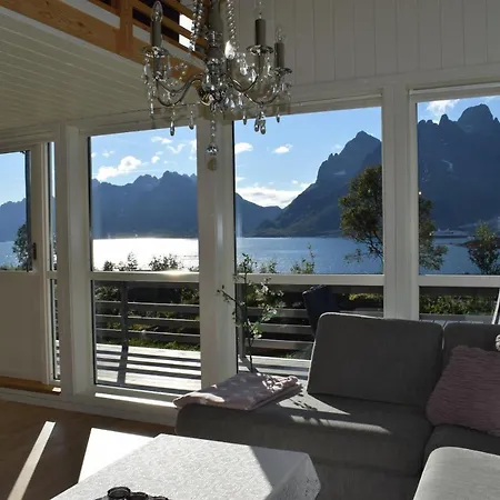 I Raftsundet Tatil Evi *